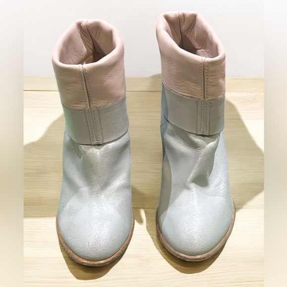 Marc by Marc Jacobs Leather Ankle high heel boots Size 8.5US 38.5EU. - Picture 3 of 5